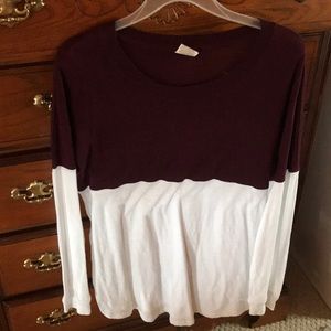 VS Pink long sleeve workout top.